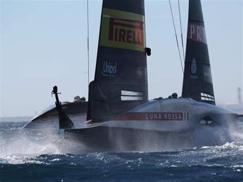 Luna Rossa alle finali della Louis Vuitton Cup, la diretta delle .